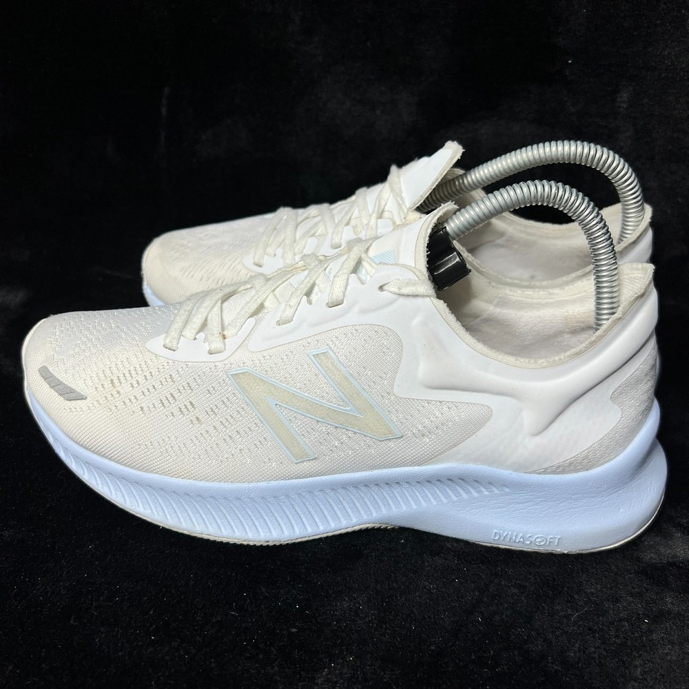 New Balance DynaSoft Pesu V1 WPESUCW Womens US 8 B Running Shoes White Sneakers